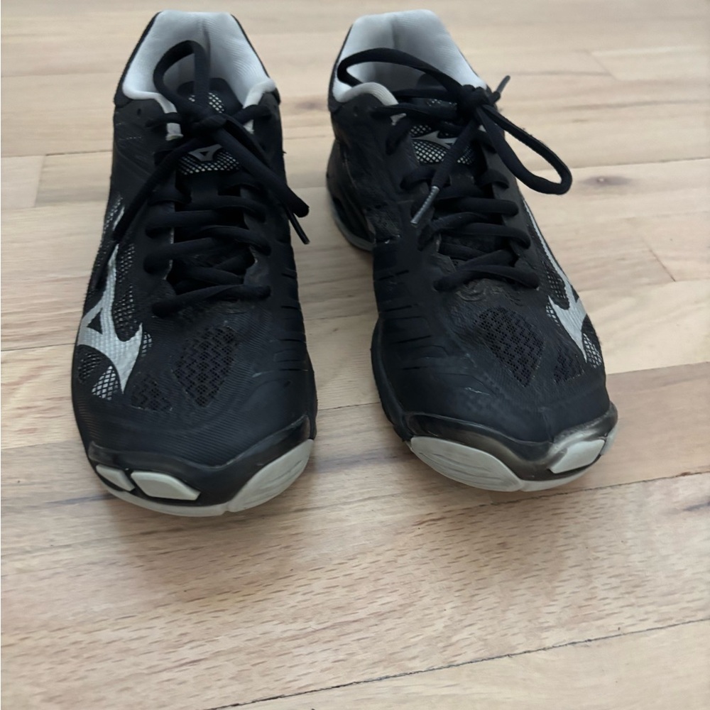 Mizuno Athletic Sneakers
